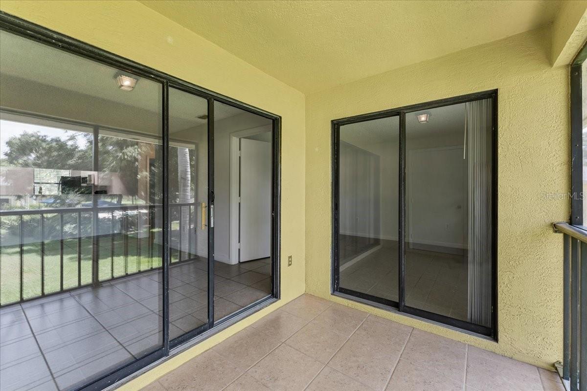 Balcony porch
