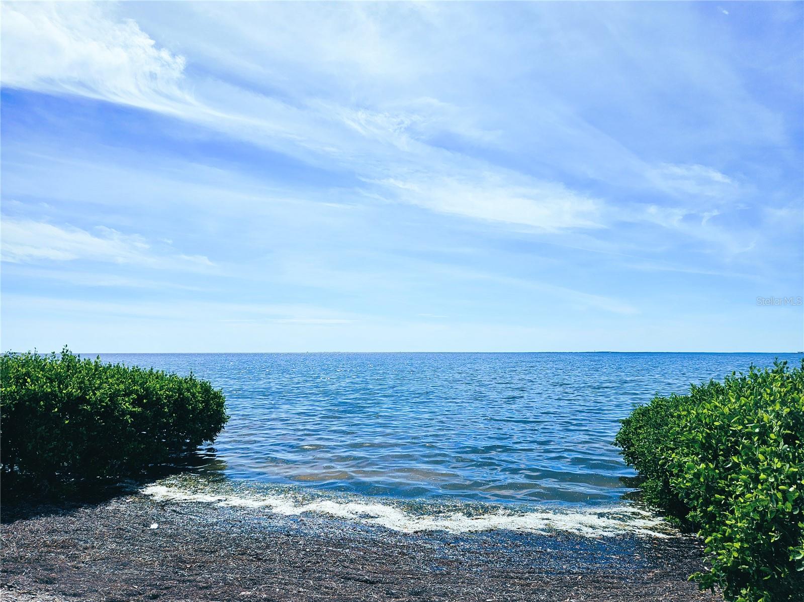 Unobstructed views of Gulf waters
