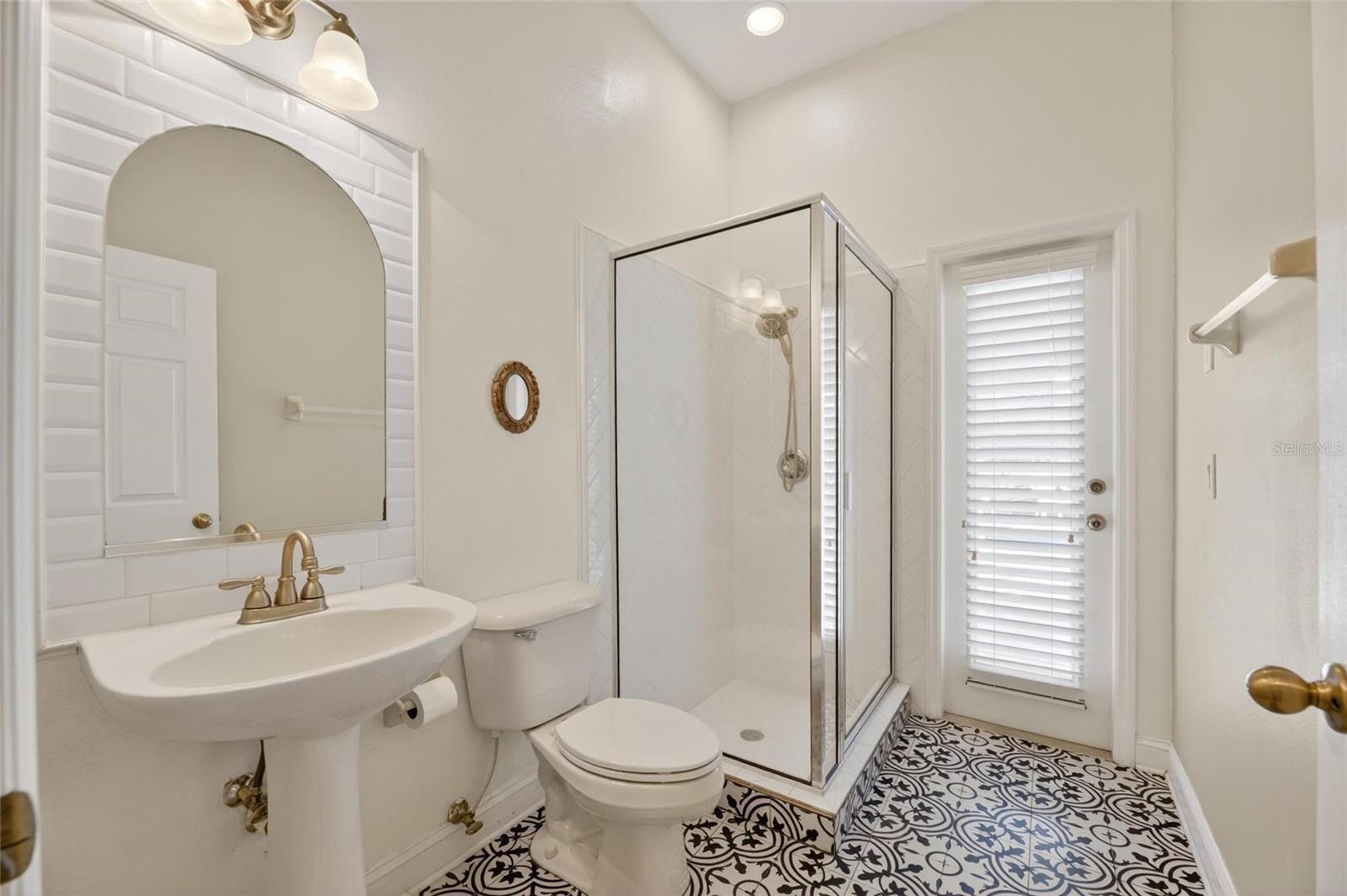 Bathroom #4 - 1st Floor
