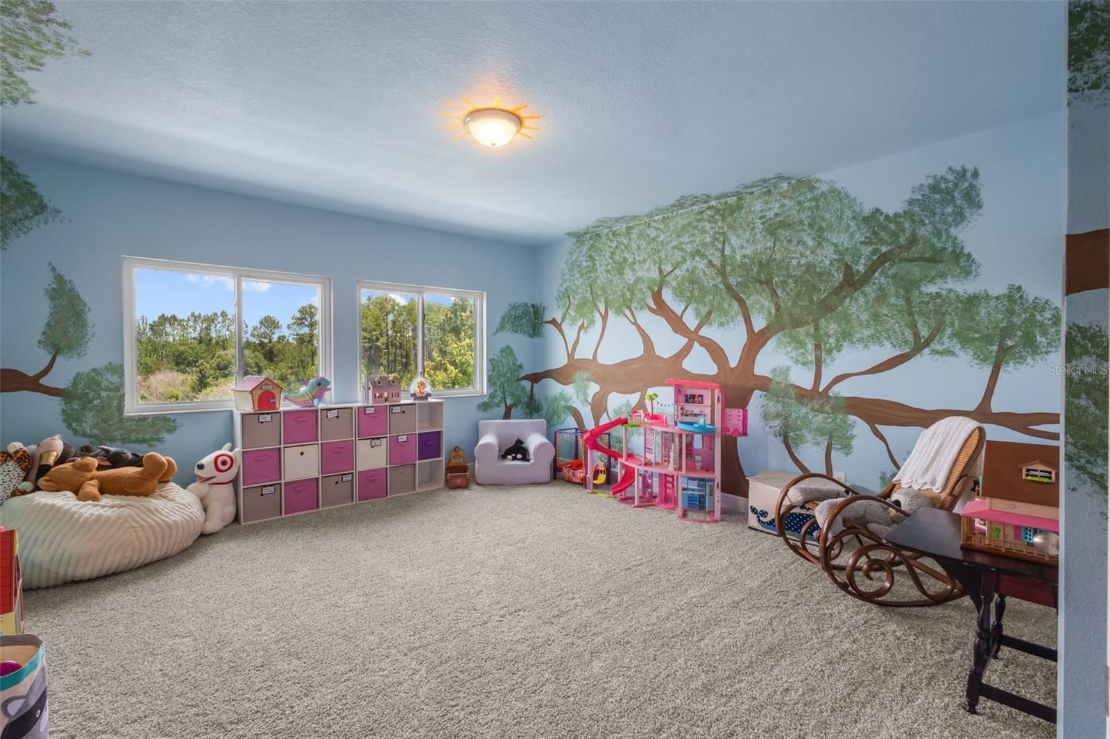 Large bonus room (can also be used as a bedroom) with easy attic storage access