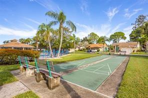 VILLAS SHUFFLEBOARD