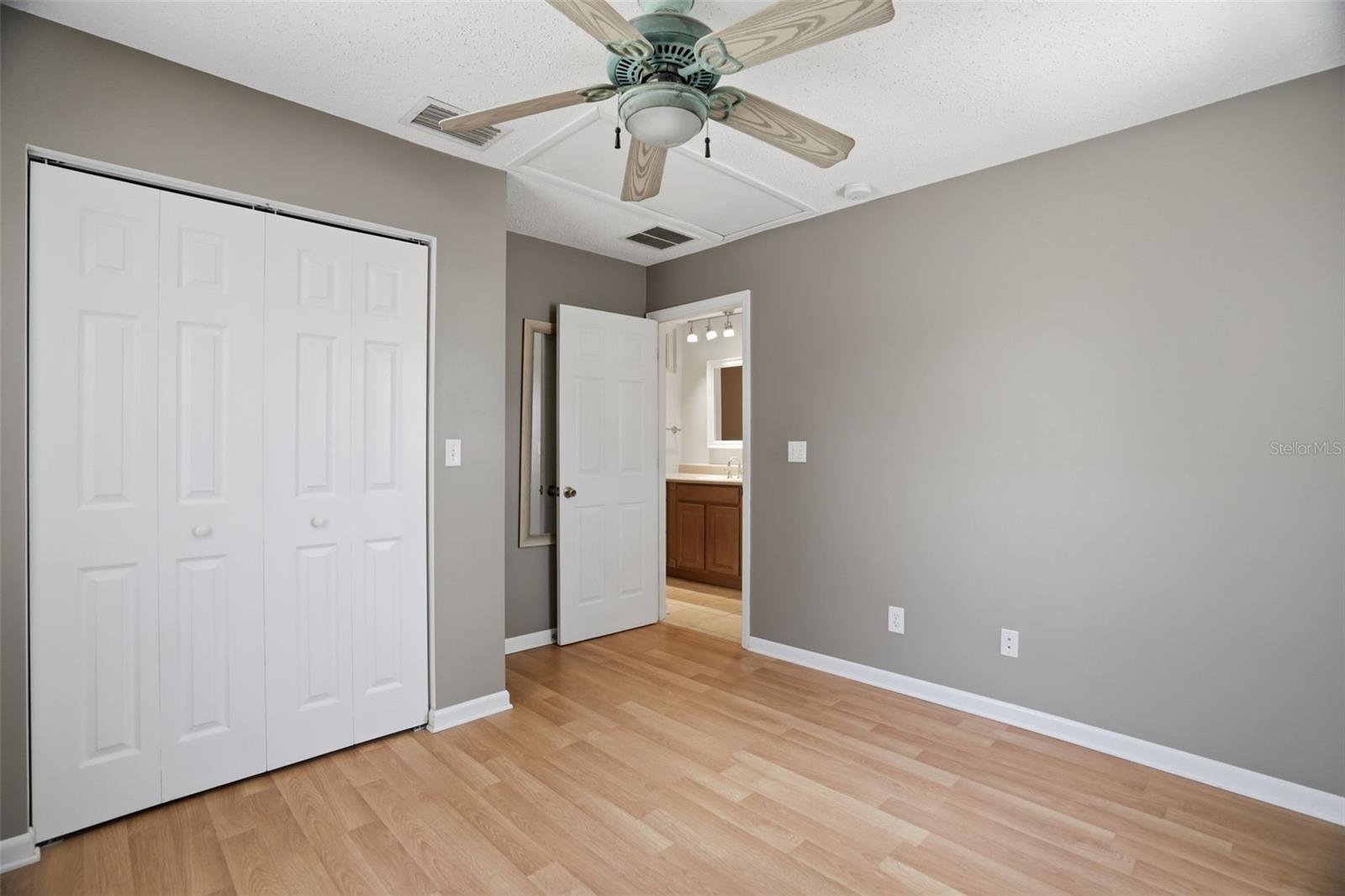 Guest bedroom 3