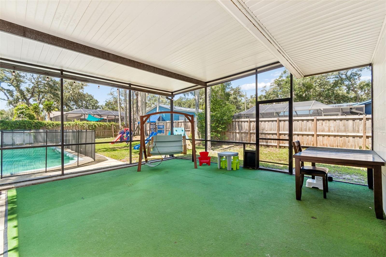 screened lanai