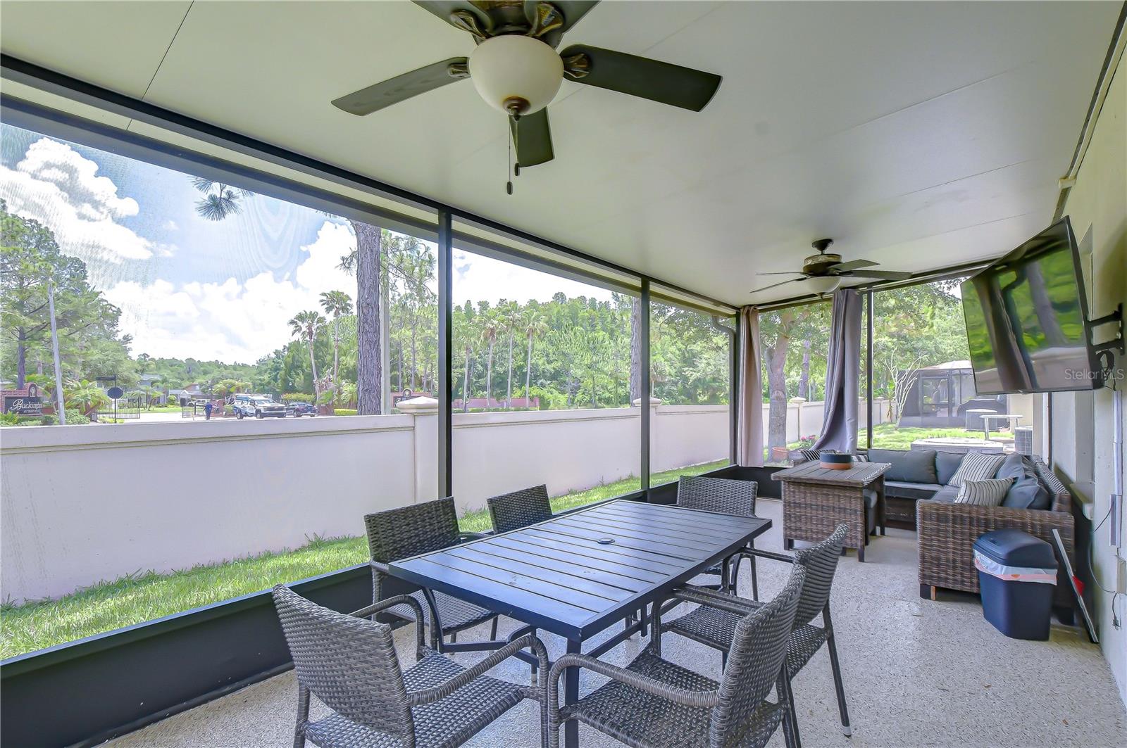 Spacious Screened/Covered Lanai