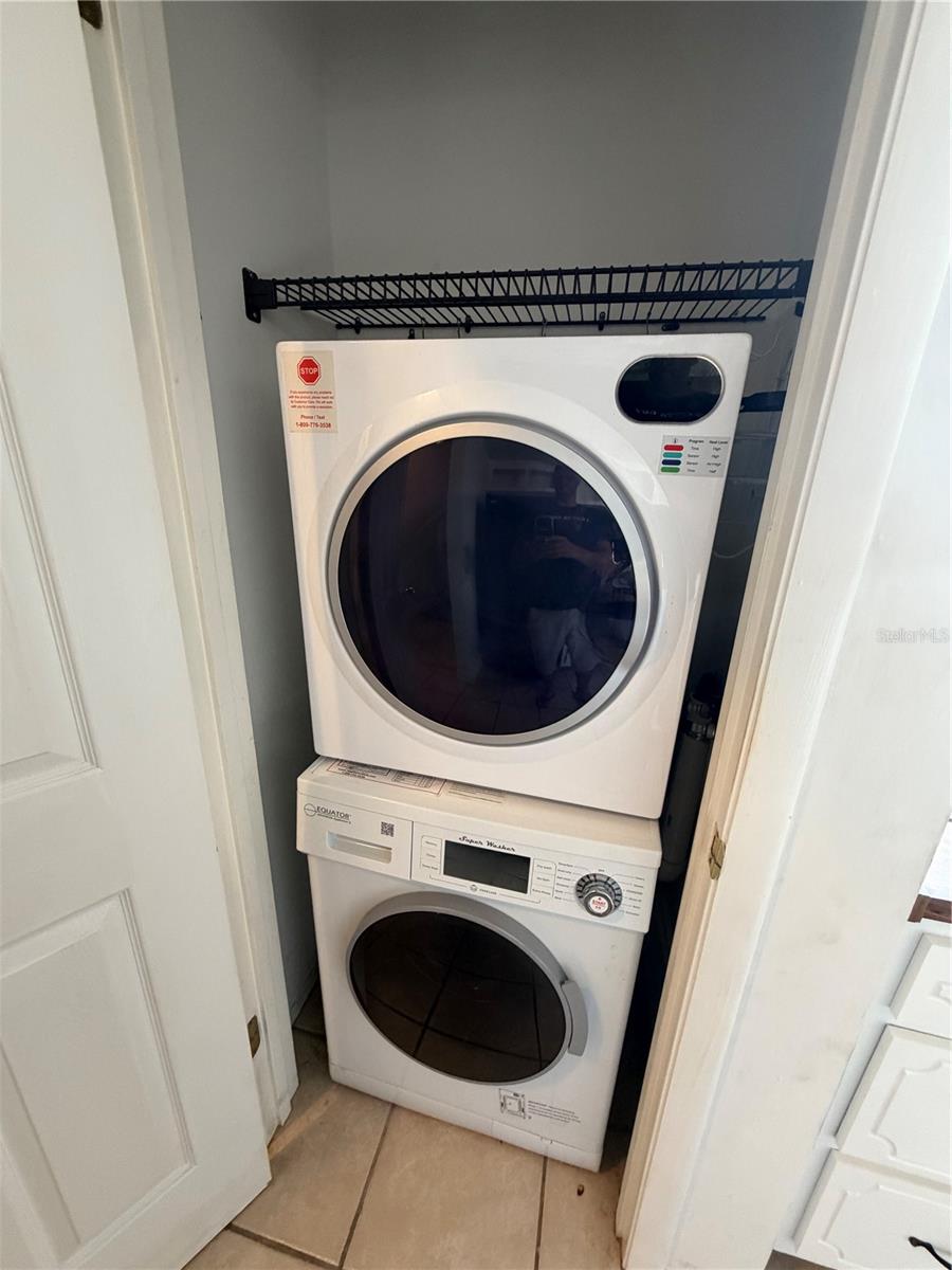 W7886100