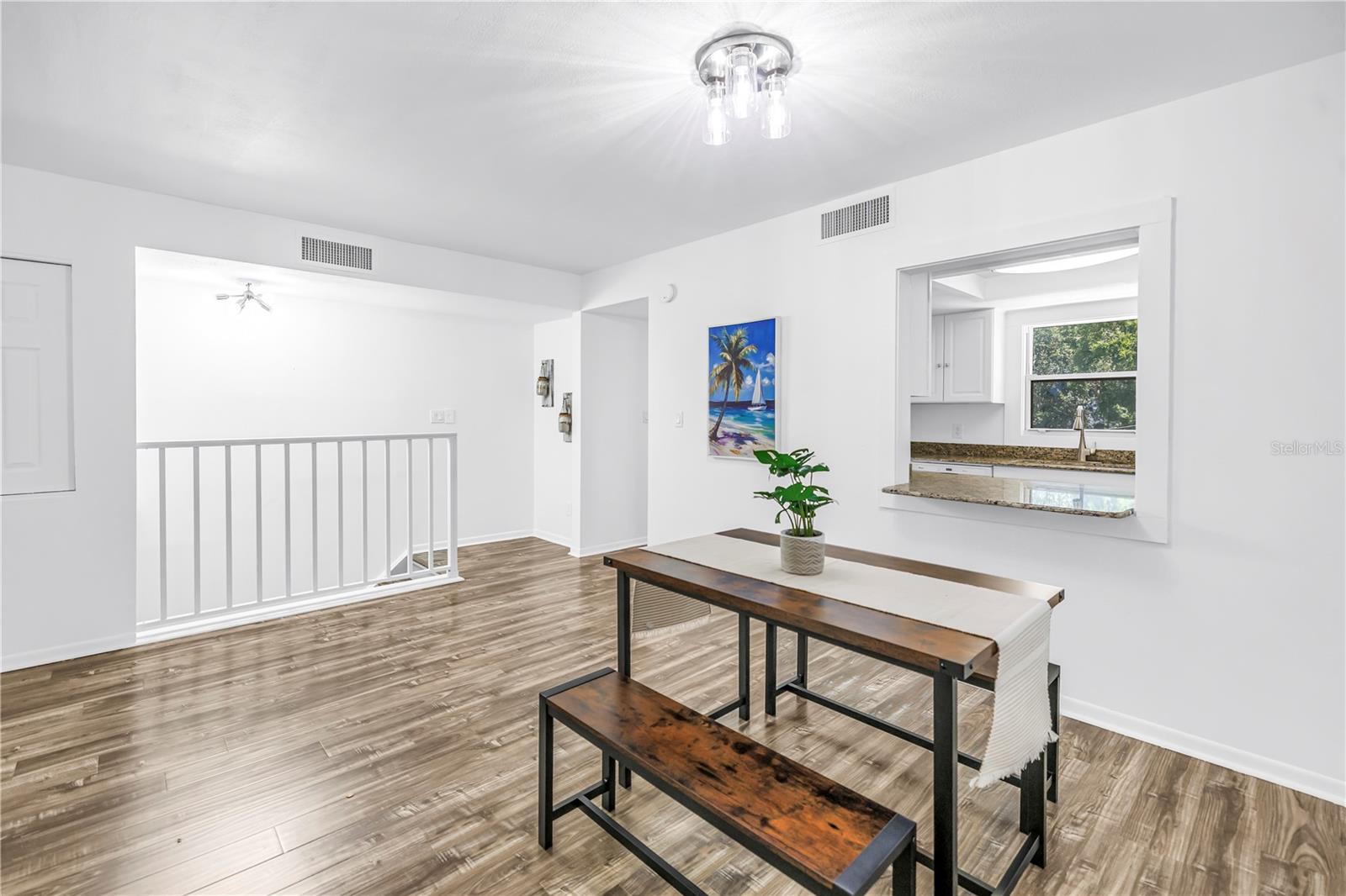 Dining room.