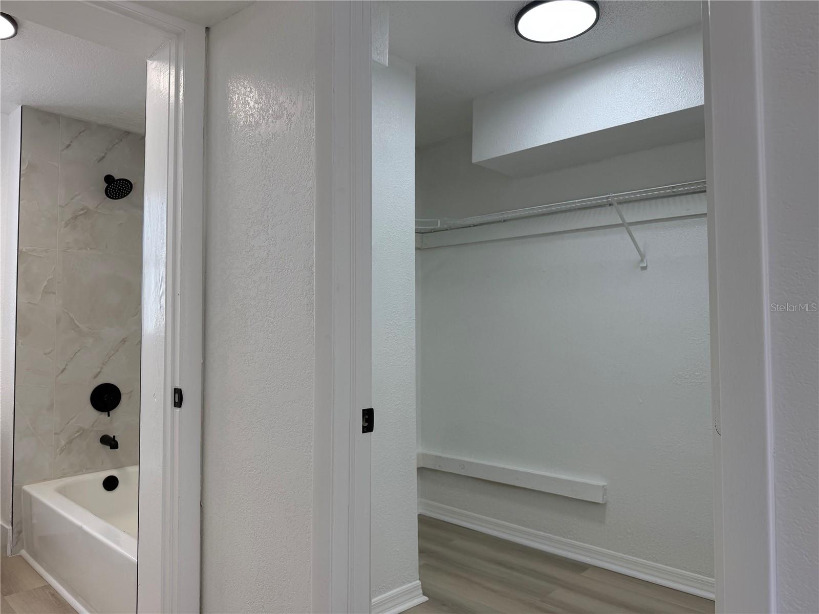 Primary Bath & Walk-in Closet