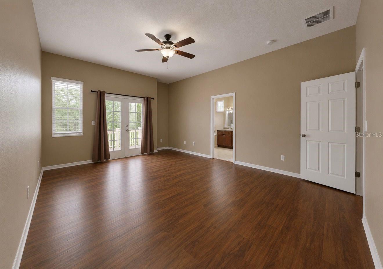 Primary Suite with walk in closet.