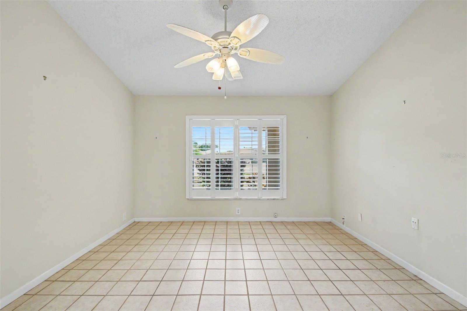 Flex room. Potential 3rd room