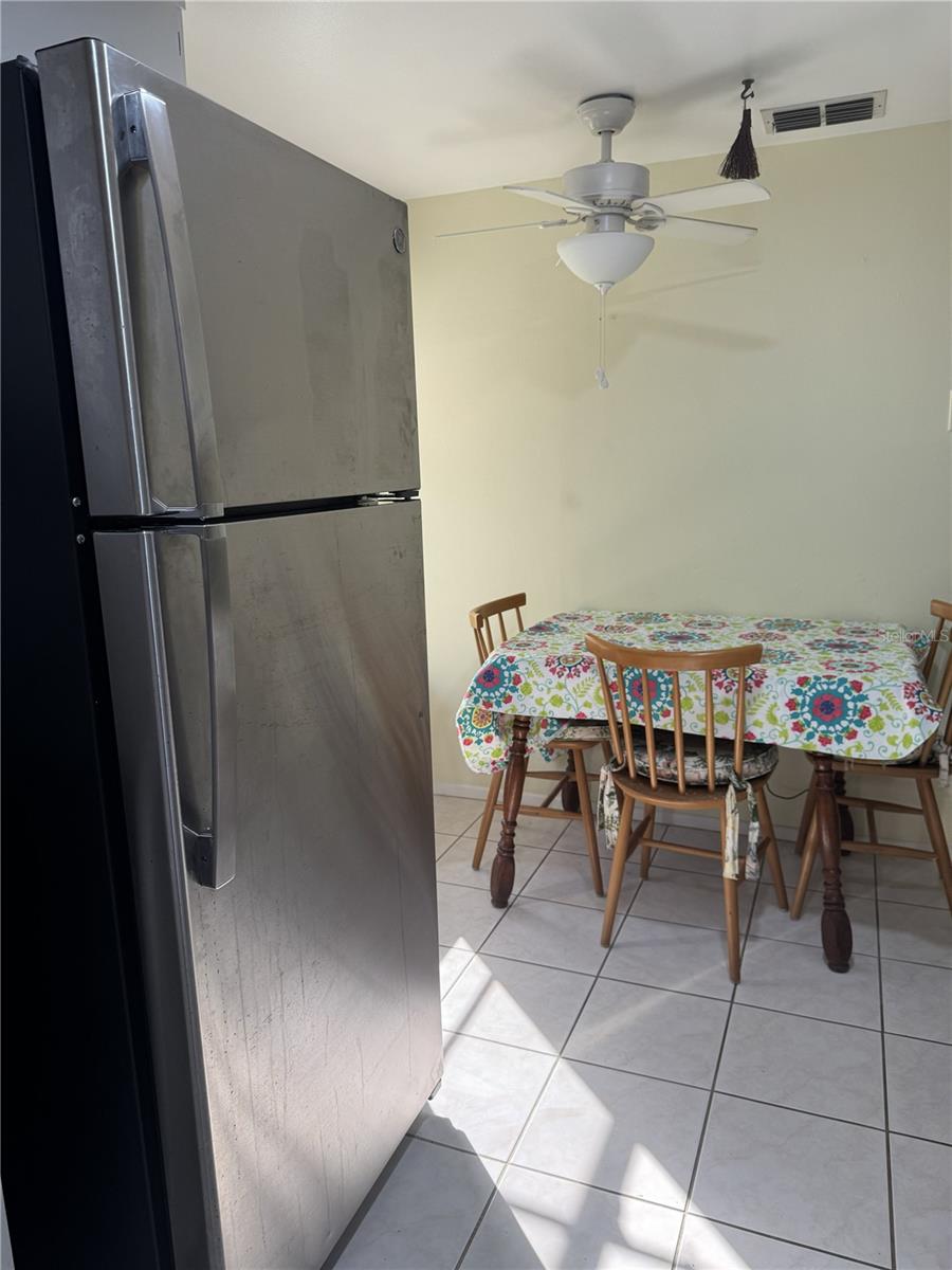 Kitchen /Breakfast Nook