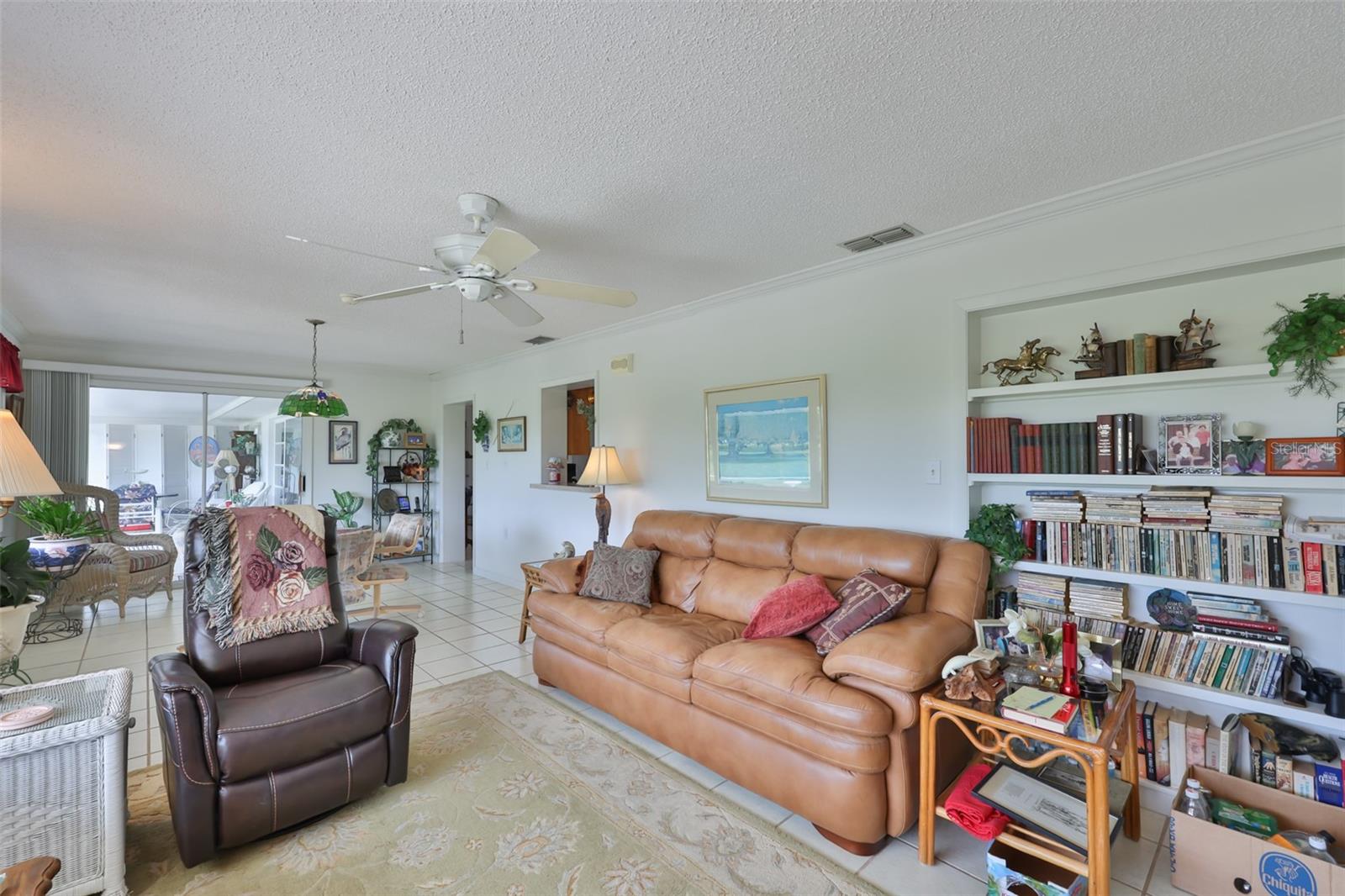 Large Climate Controlled Florida Room