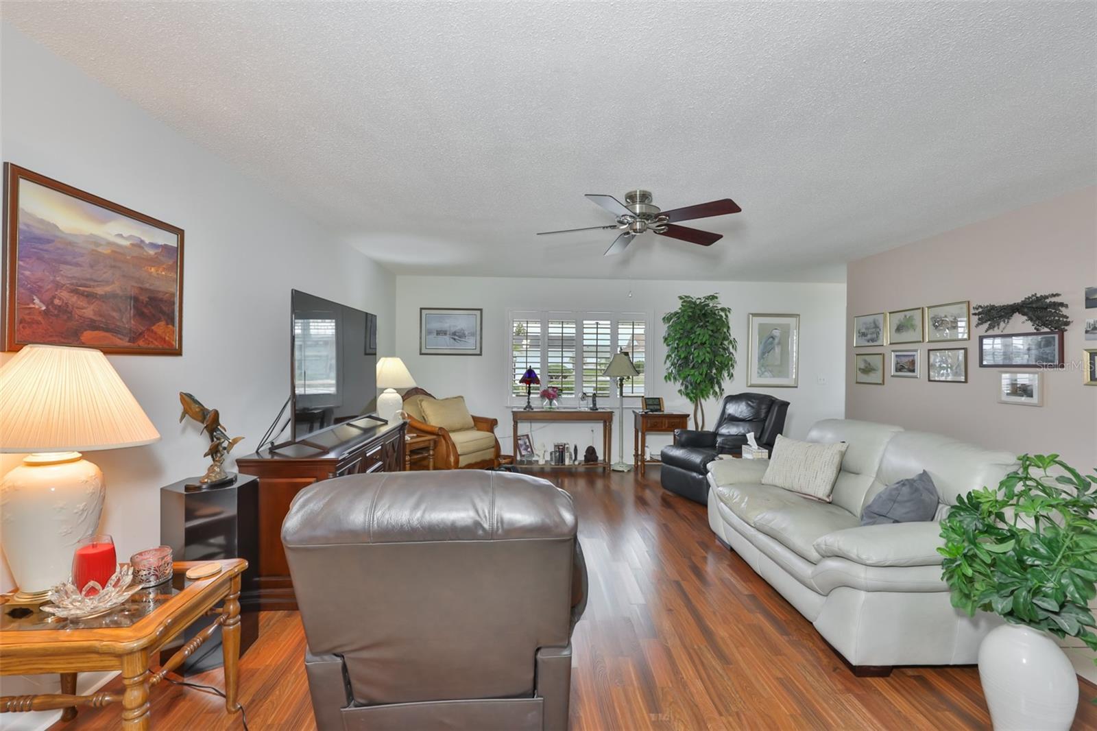 Livingroom, LVT Flooring, Plantation Shutters