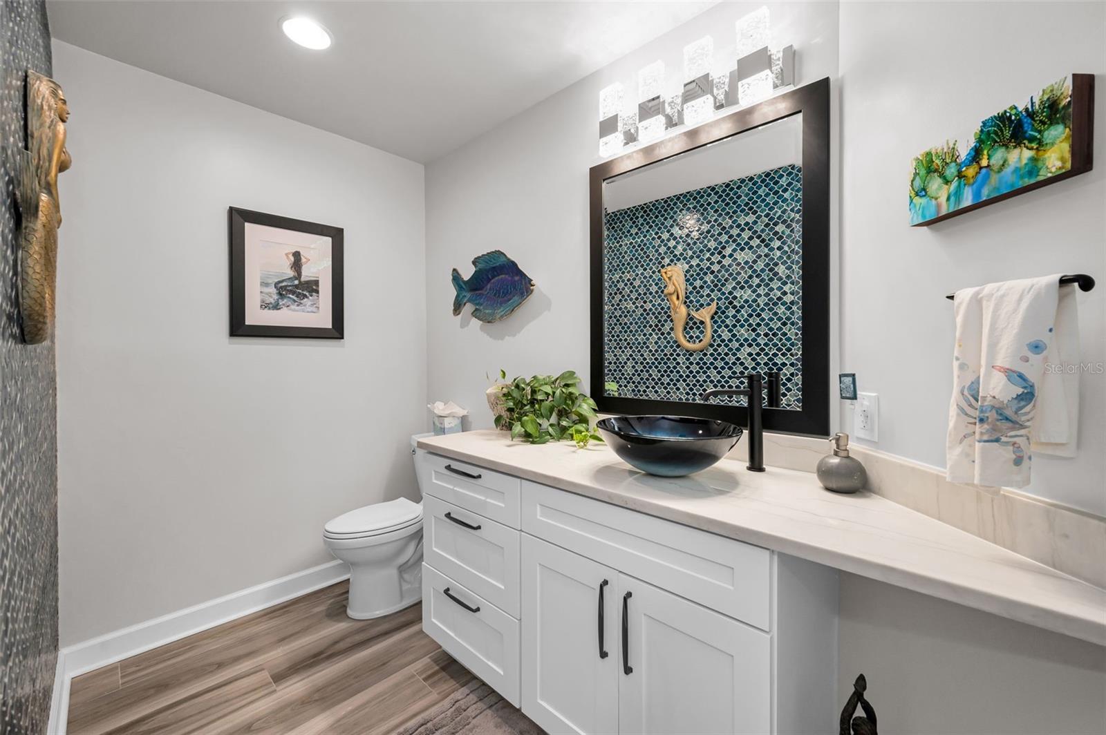 1St floor Guest Bath