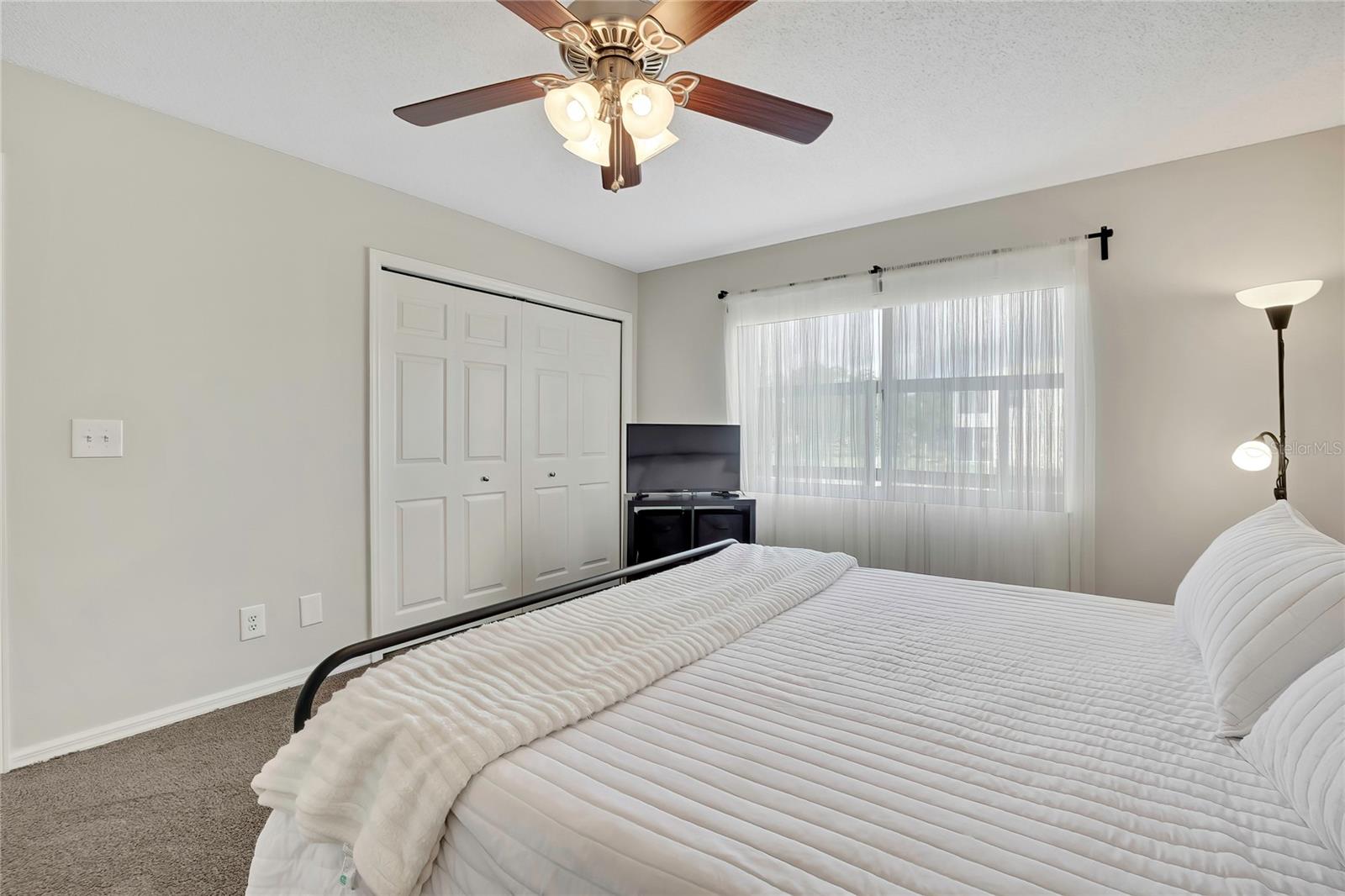 O6411154