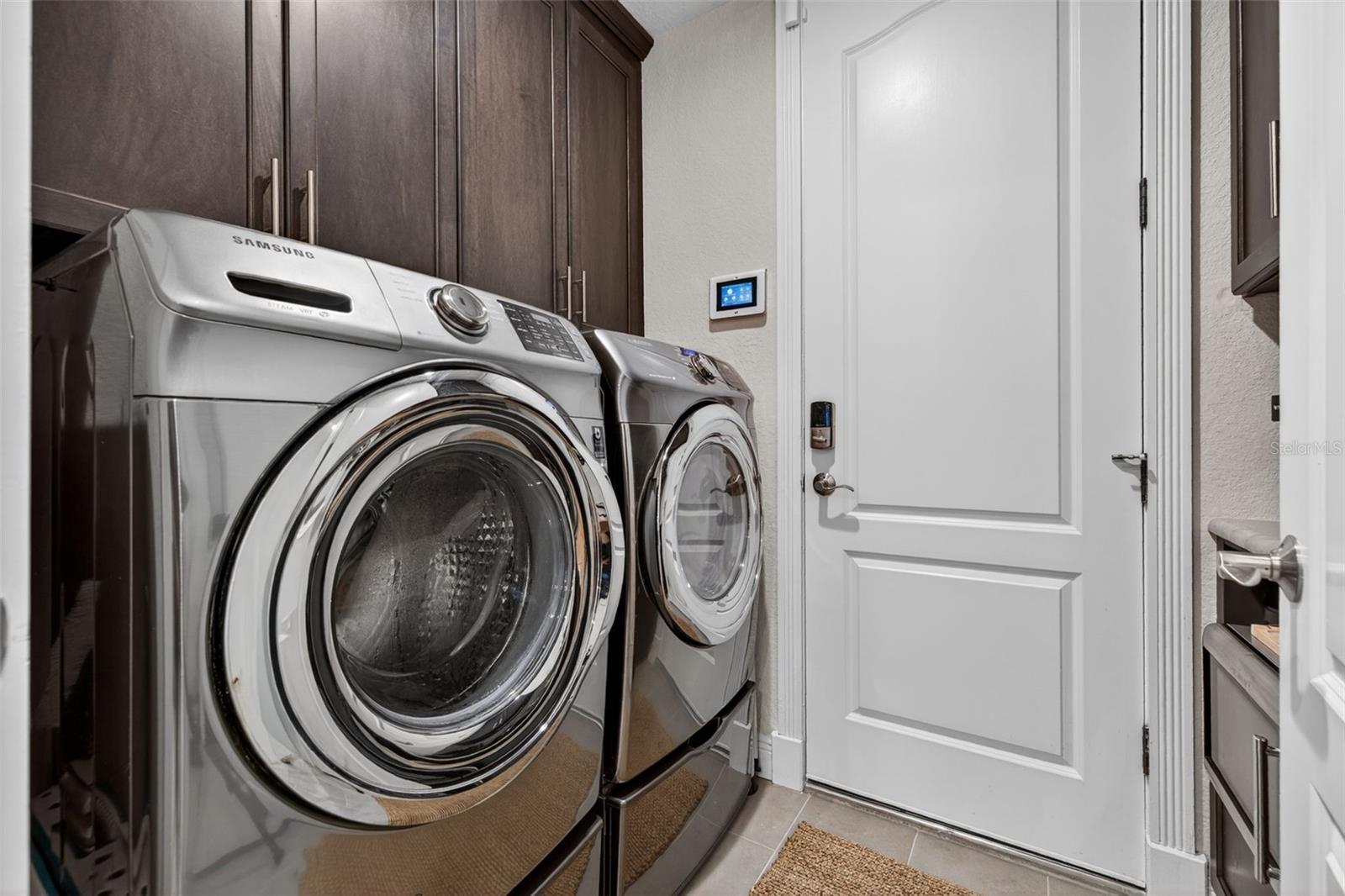 Laundry Room/Mud Room leads to garage