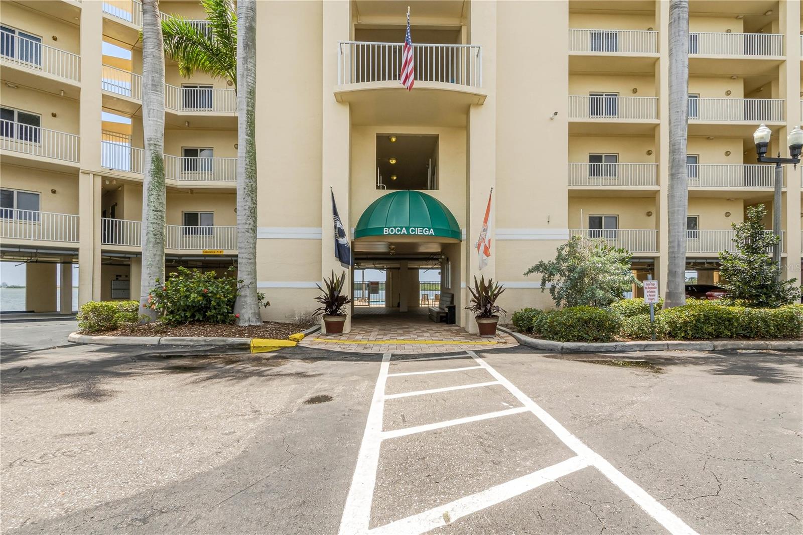 Boca Ciega Resort & Marina
