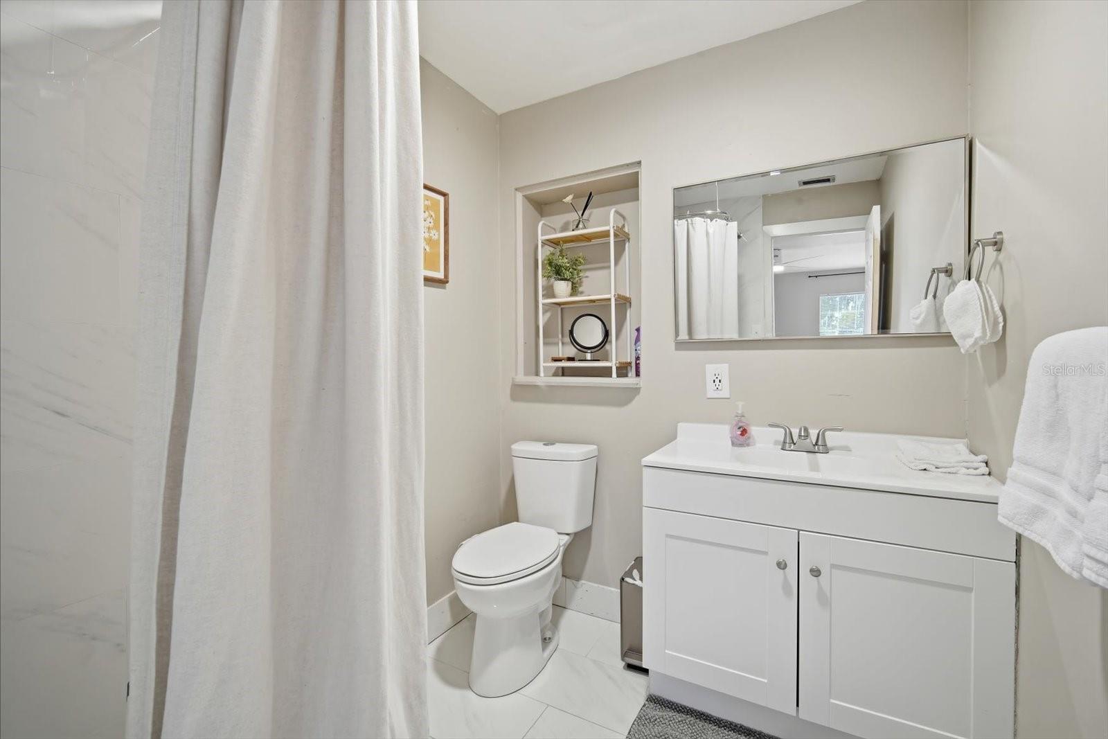 2nd bathroom