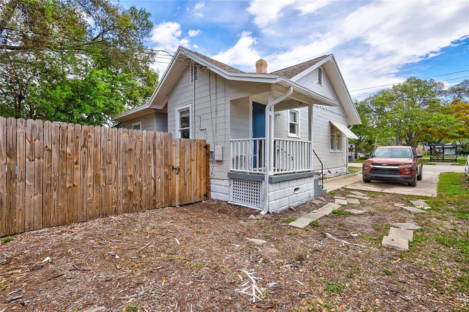 Yard / driveway