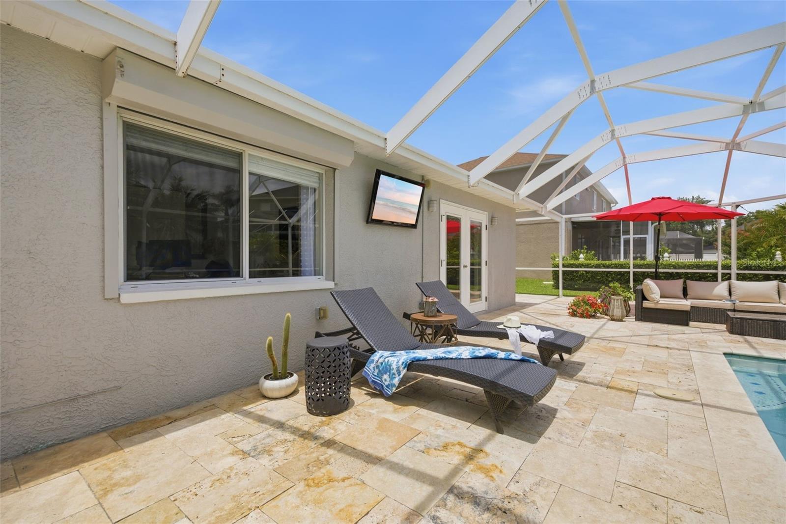 extensive pool deck, so much space for entertain