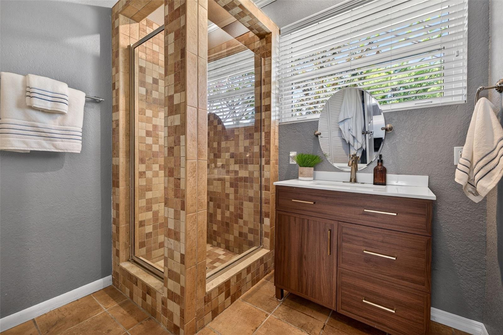 Primary En suite