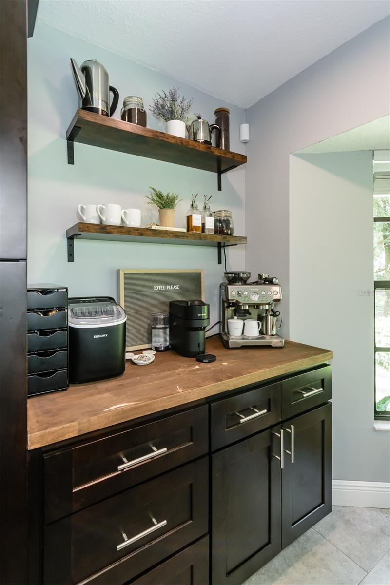 COFFEE BAR