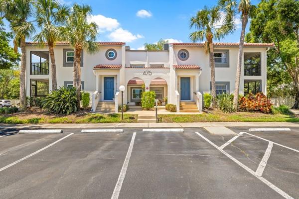 eserved parking right by your front door with lots of guest parking.