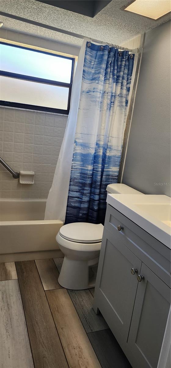 2ND BATHROOM