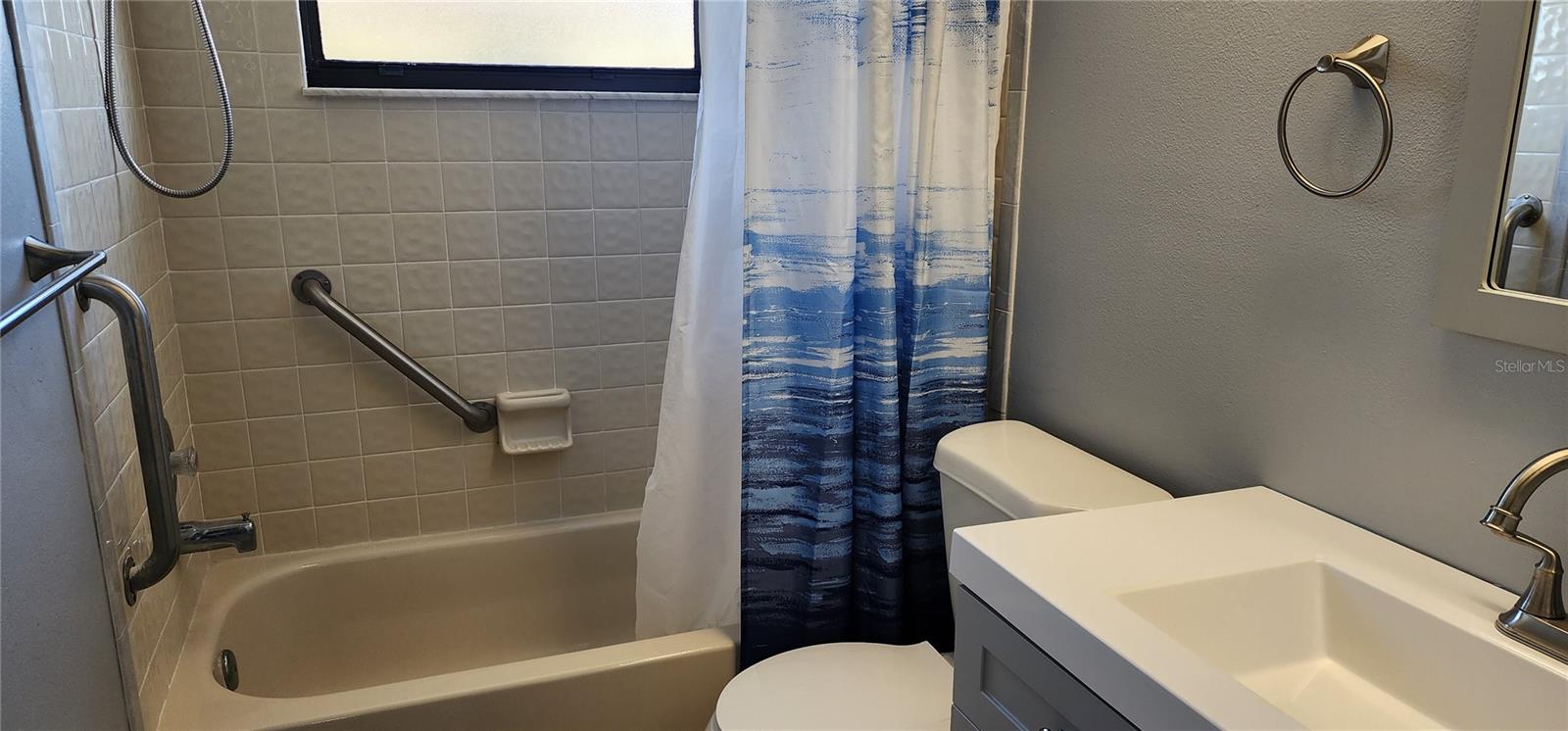2ND BATHROOM