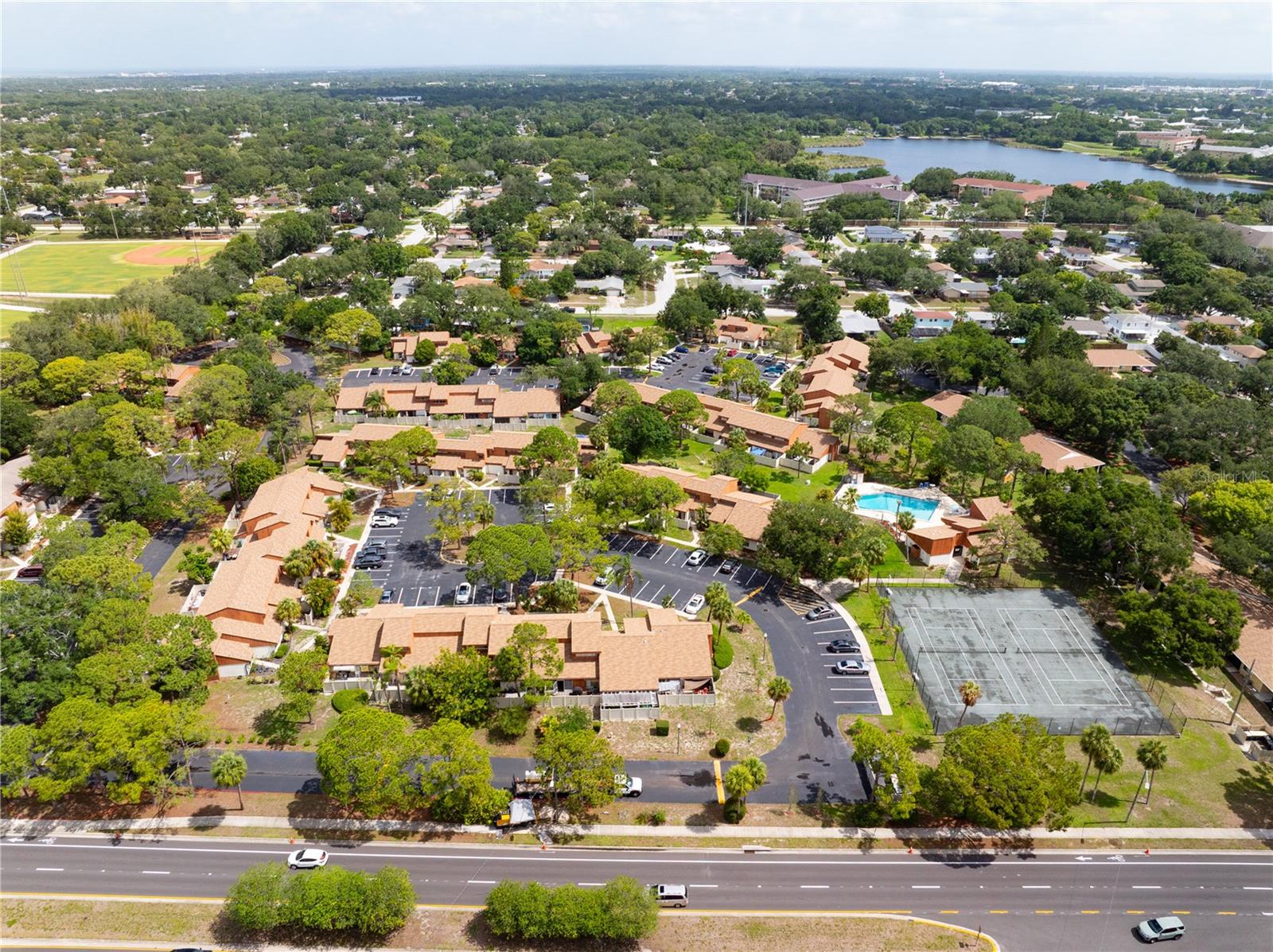 Location from south looking northward over Sunset Point Rd