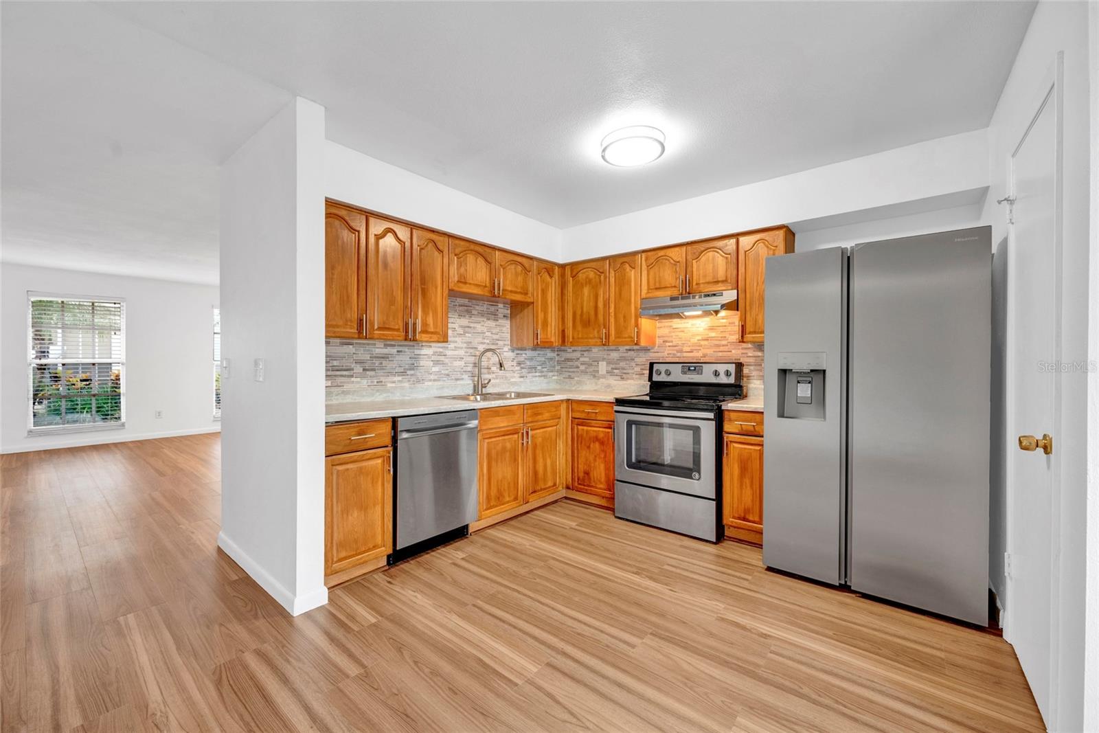 Spacious Kitchen ~ New Refrigerator!