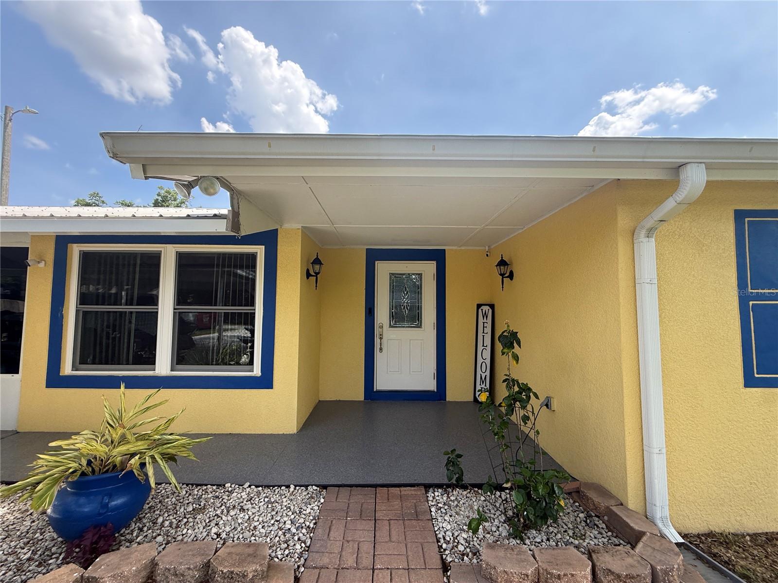 TB8512917