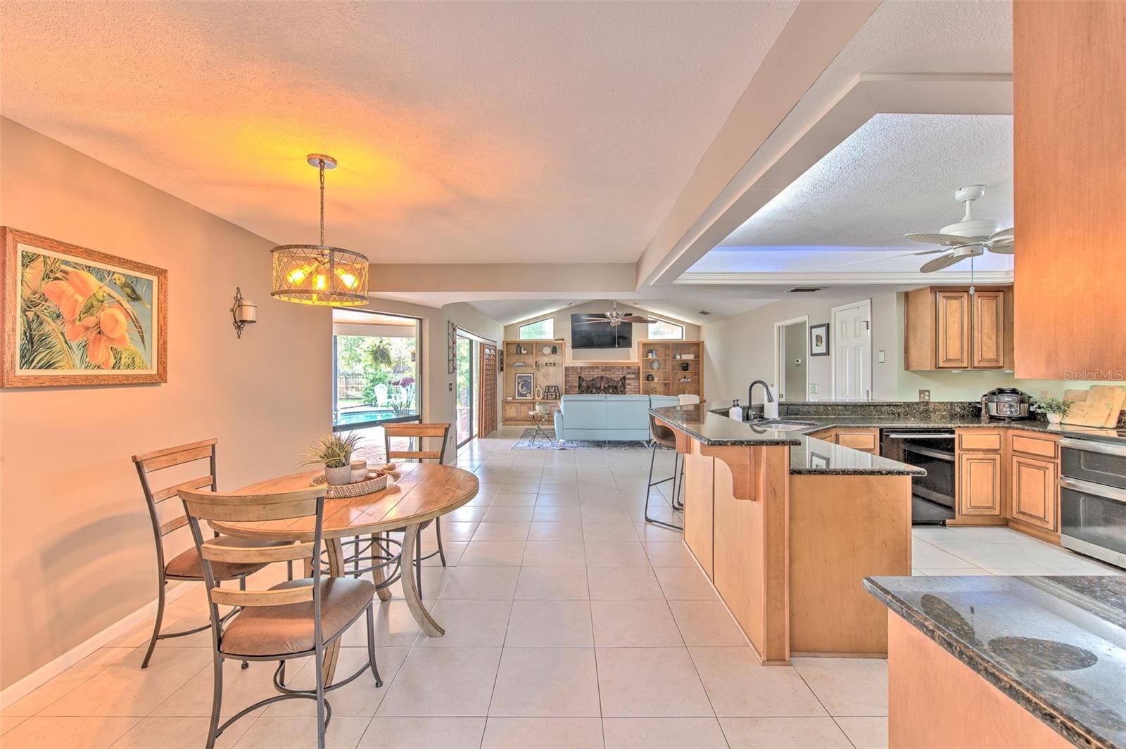 Eat-in area off Kitchen