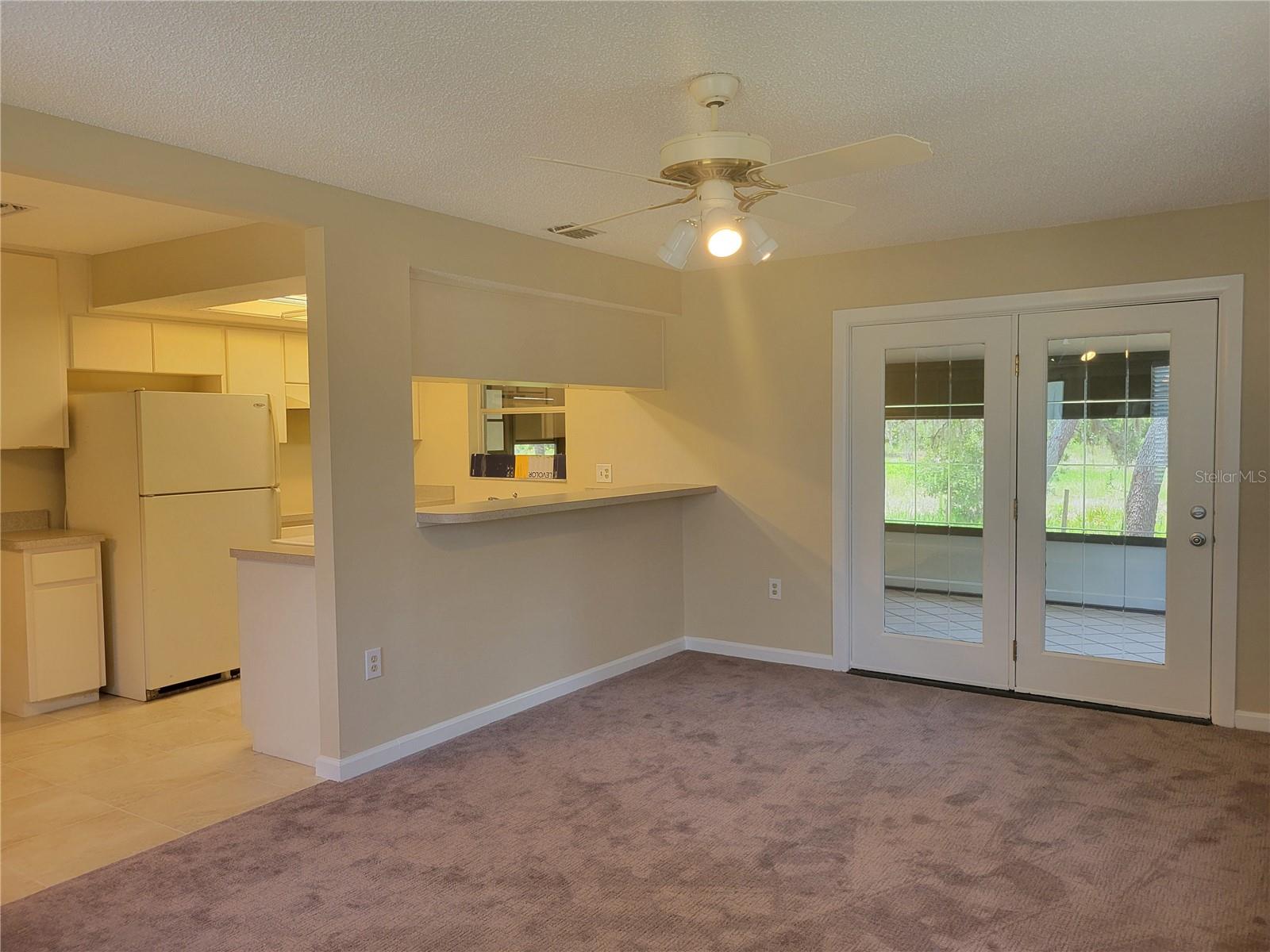 French doors to lanai