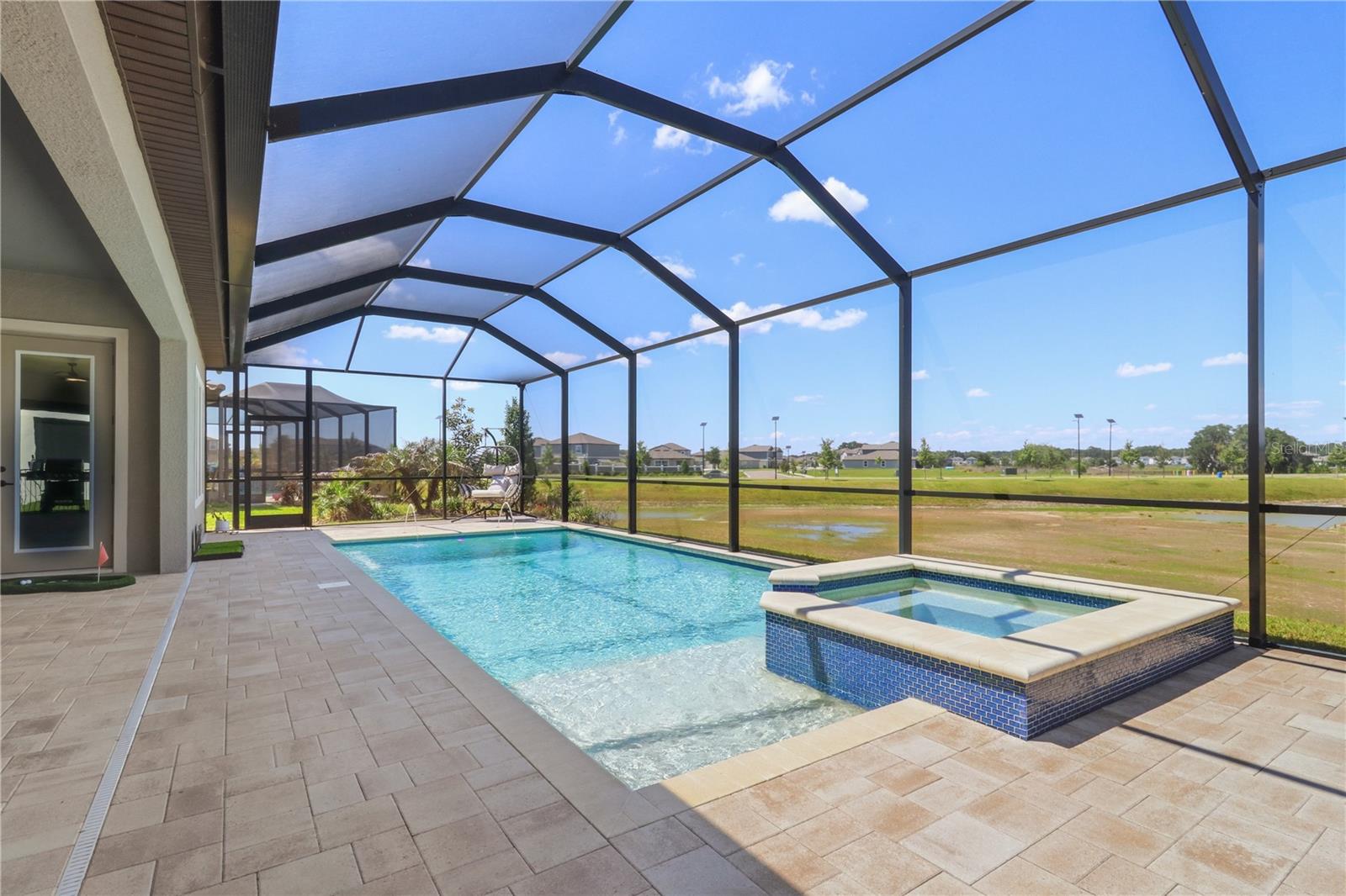 Pool with Baja shelf & Spa