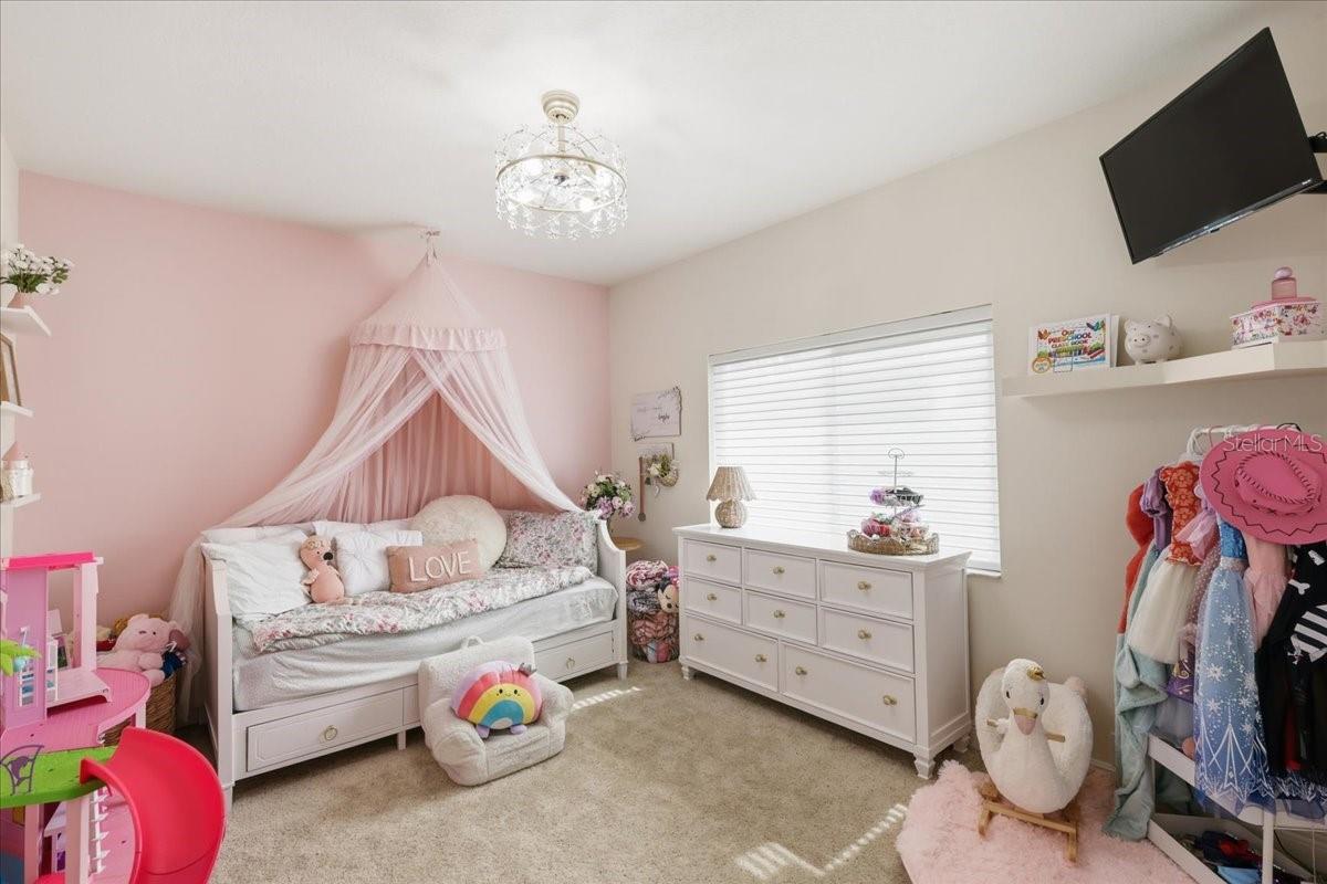 Additional bedroom