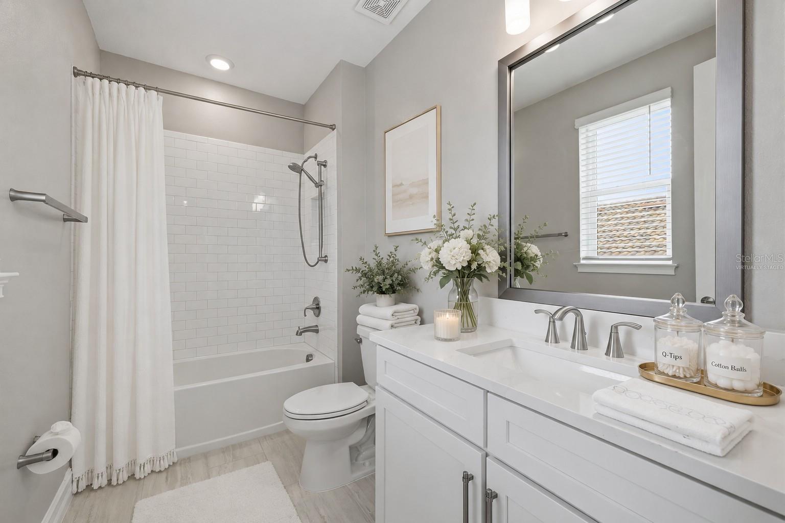 Second Floor - En-Suite Bedroom Bath - Virtually Staged