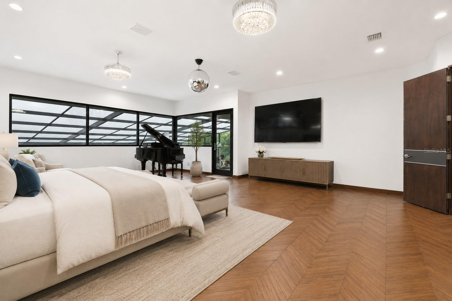 Primary Suite - Second Floor