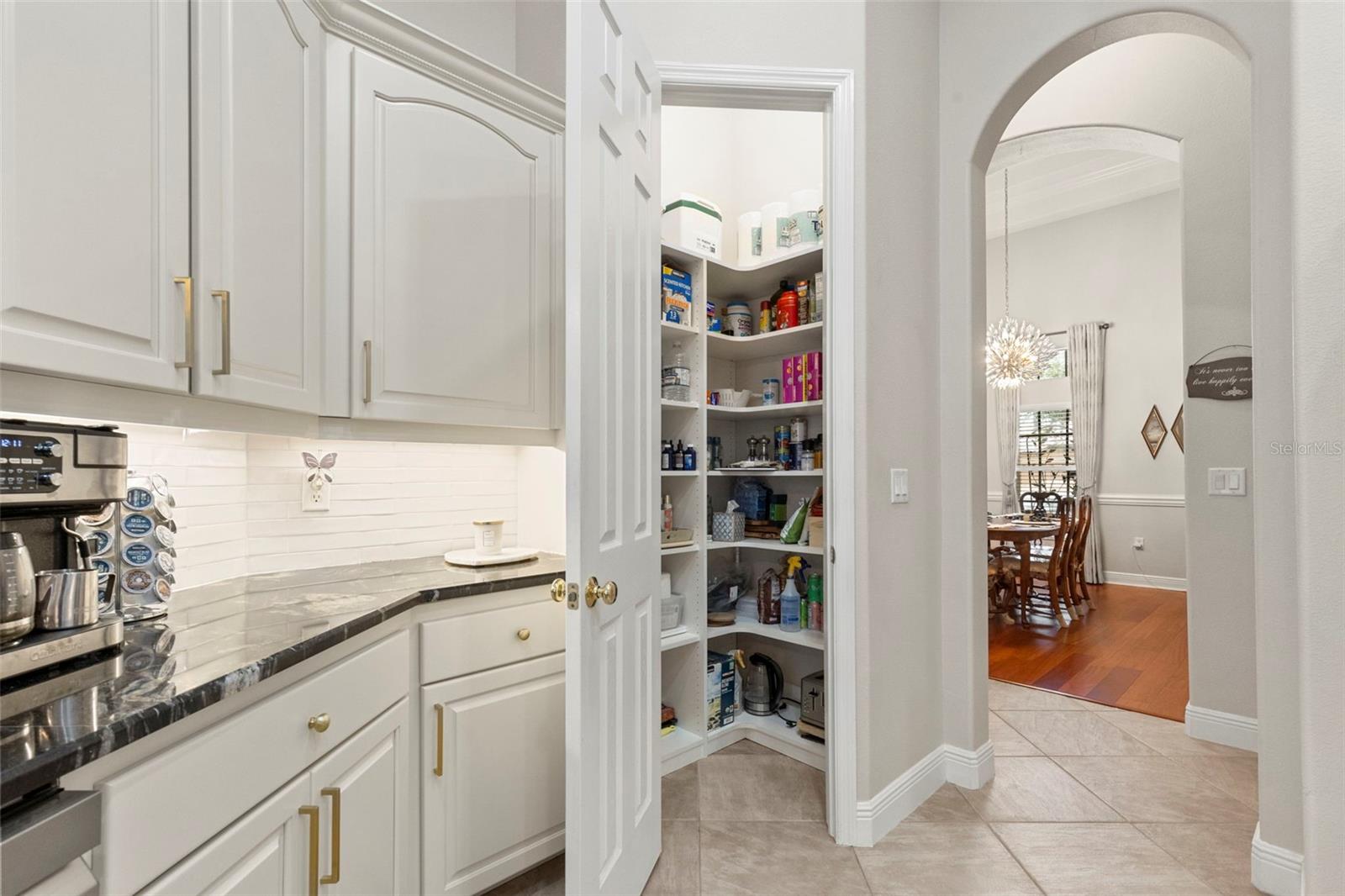 Kitchen-Walk-in Custom Shelving Pantry Closet