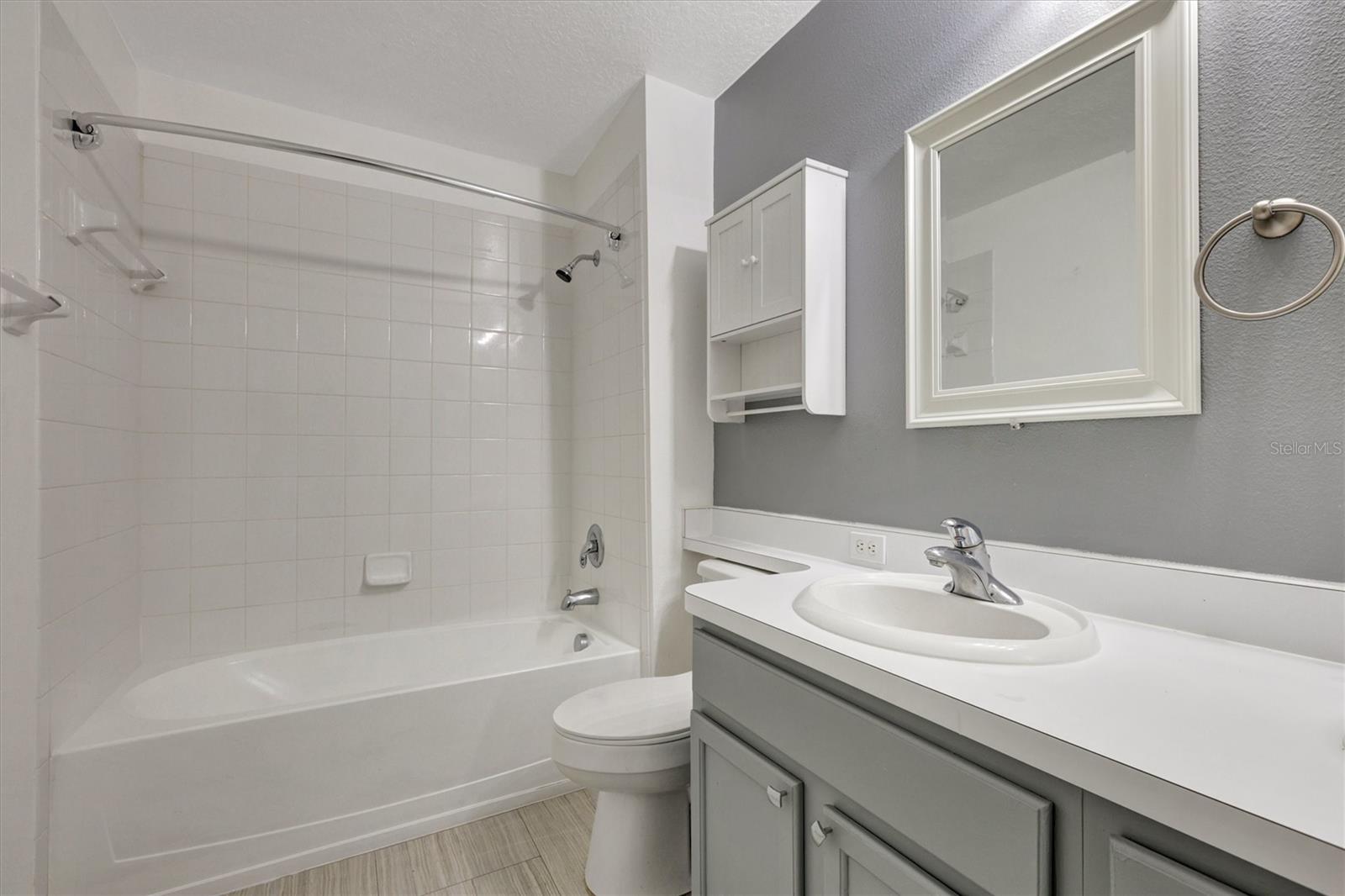 2nd Bathroom