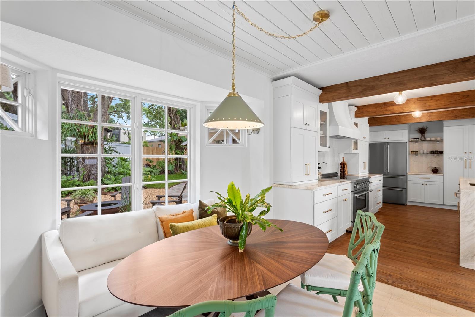 Kitchen nook