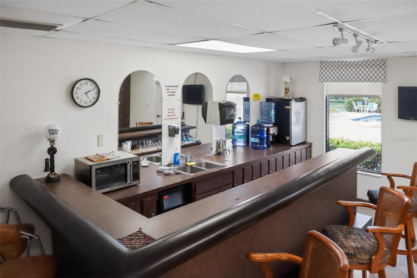 Community Bar to reserve for your events