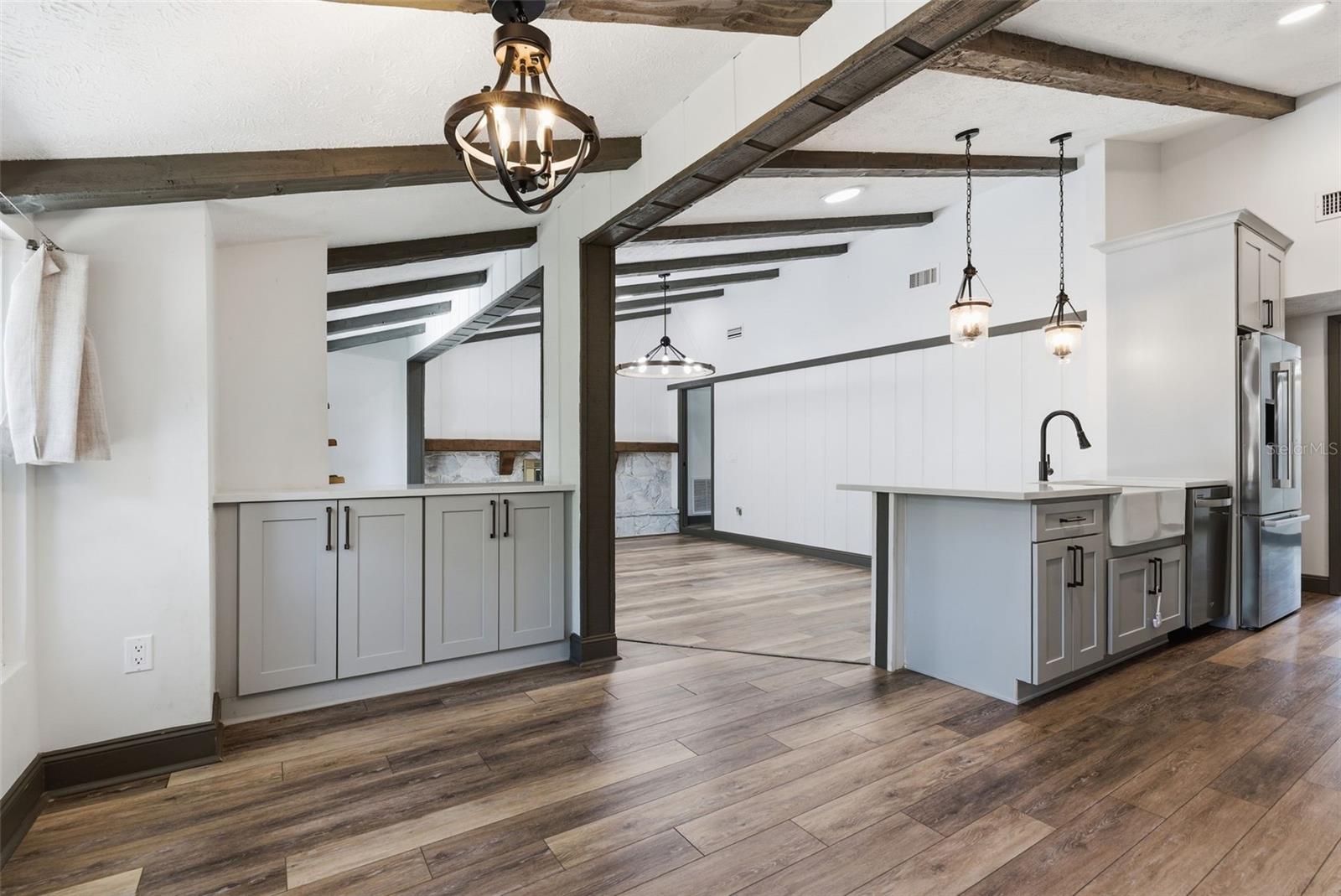 Breakfast, Kitchen Family Room