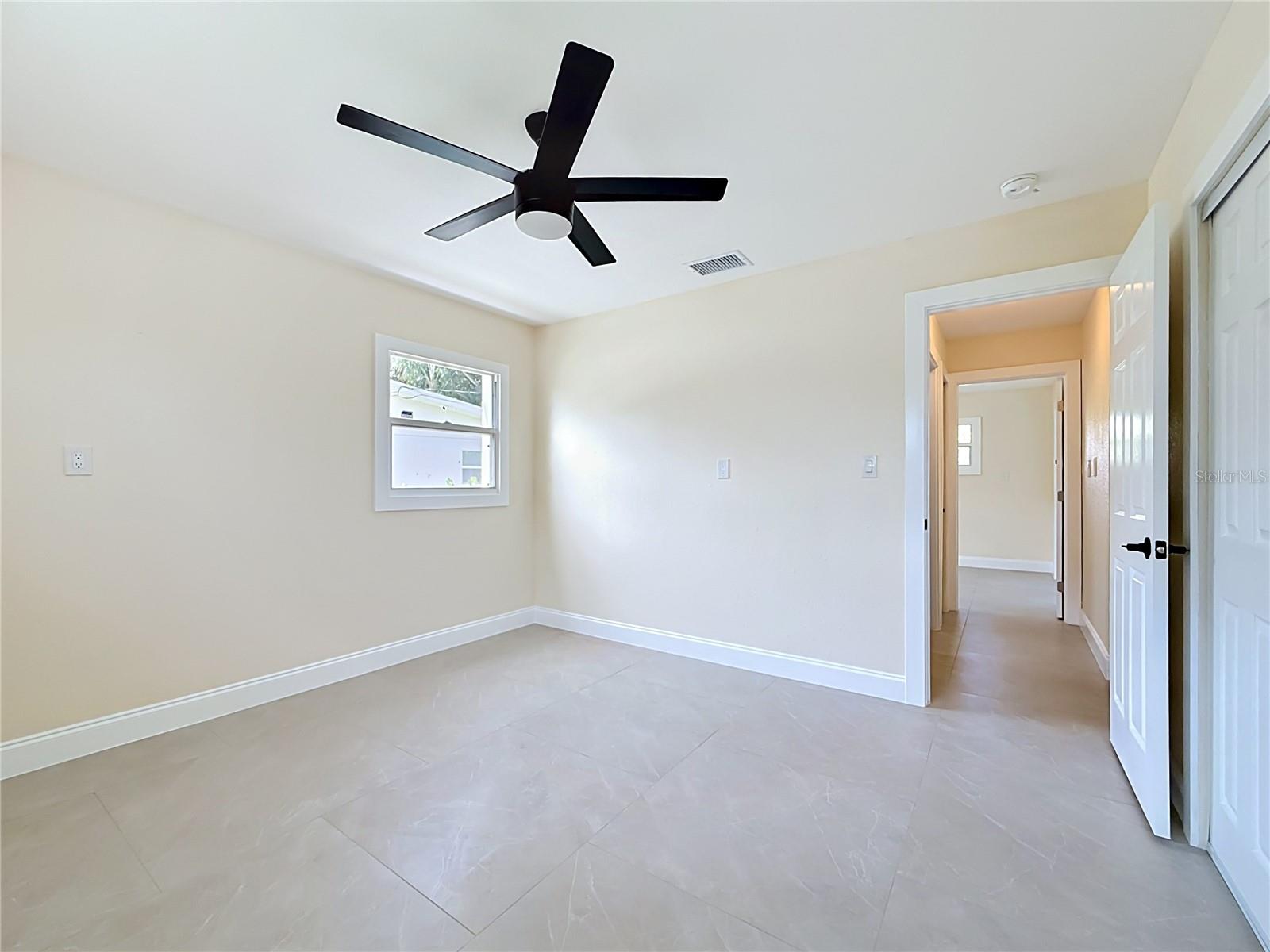This room does not have a pool view