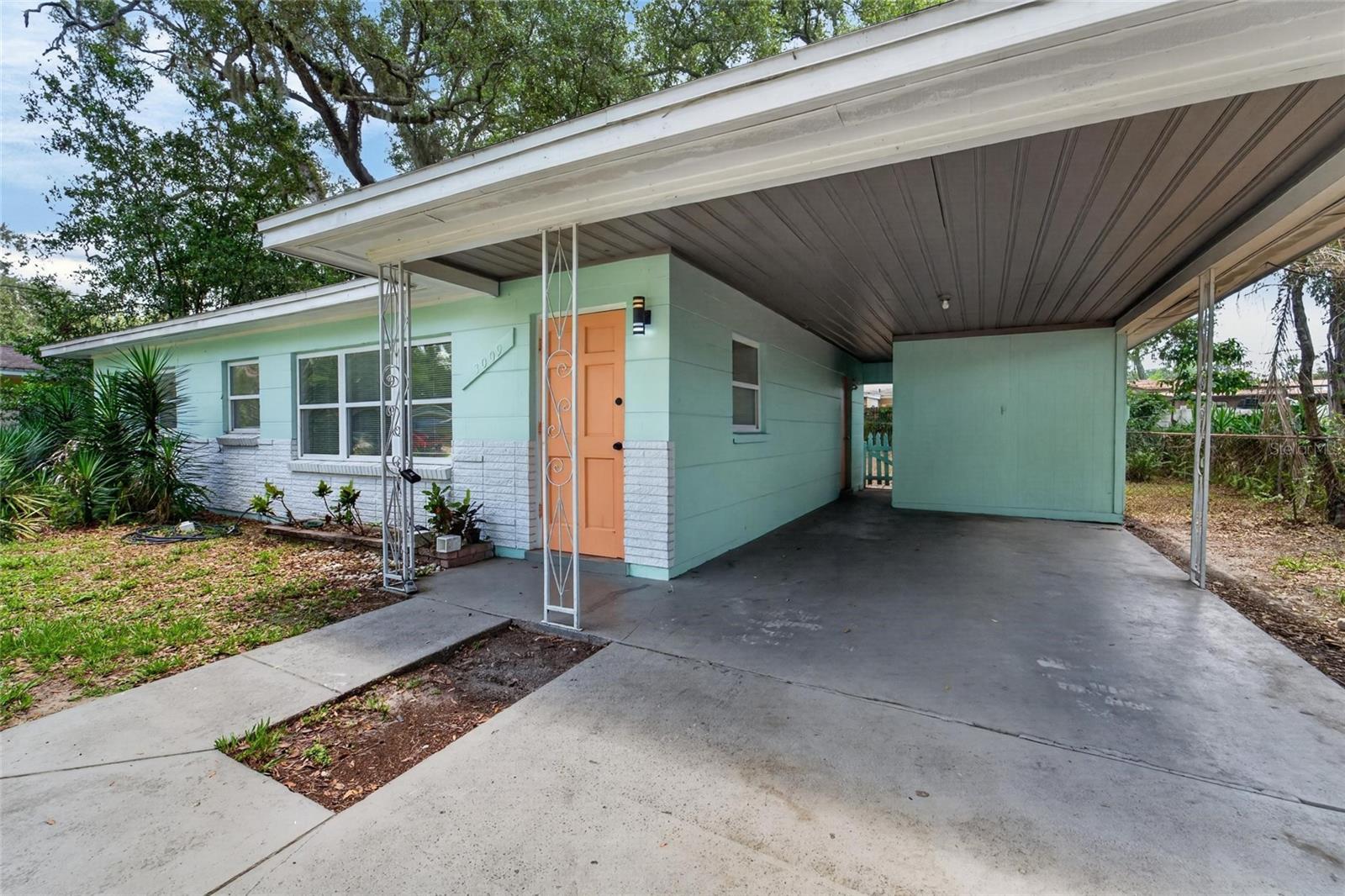 TB8513200