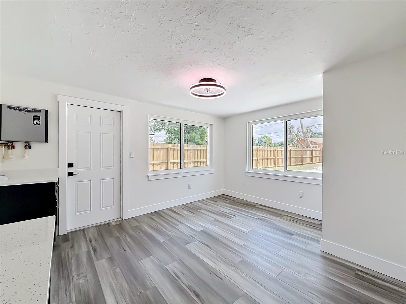 4th Bedroom / Office / Laundry