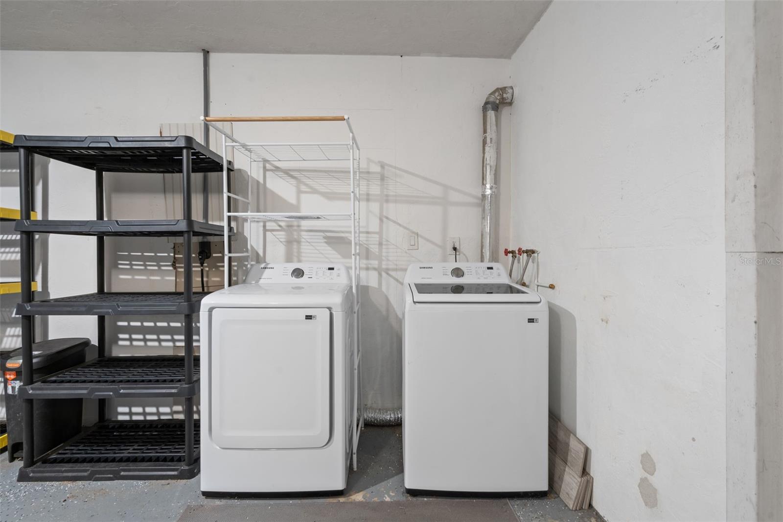 Washer/dryer in garage