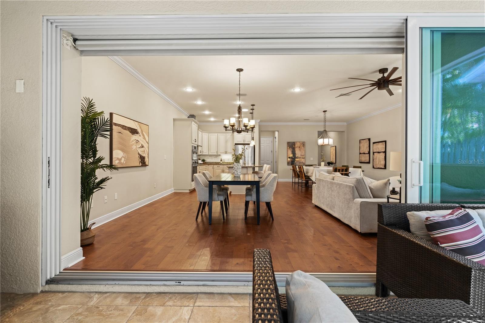 Multi-slider Stacking doors for indoor outdoor living