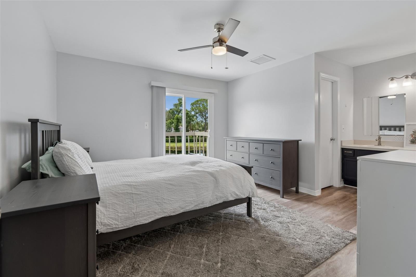 Spacious primary suite