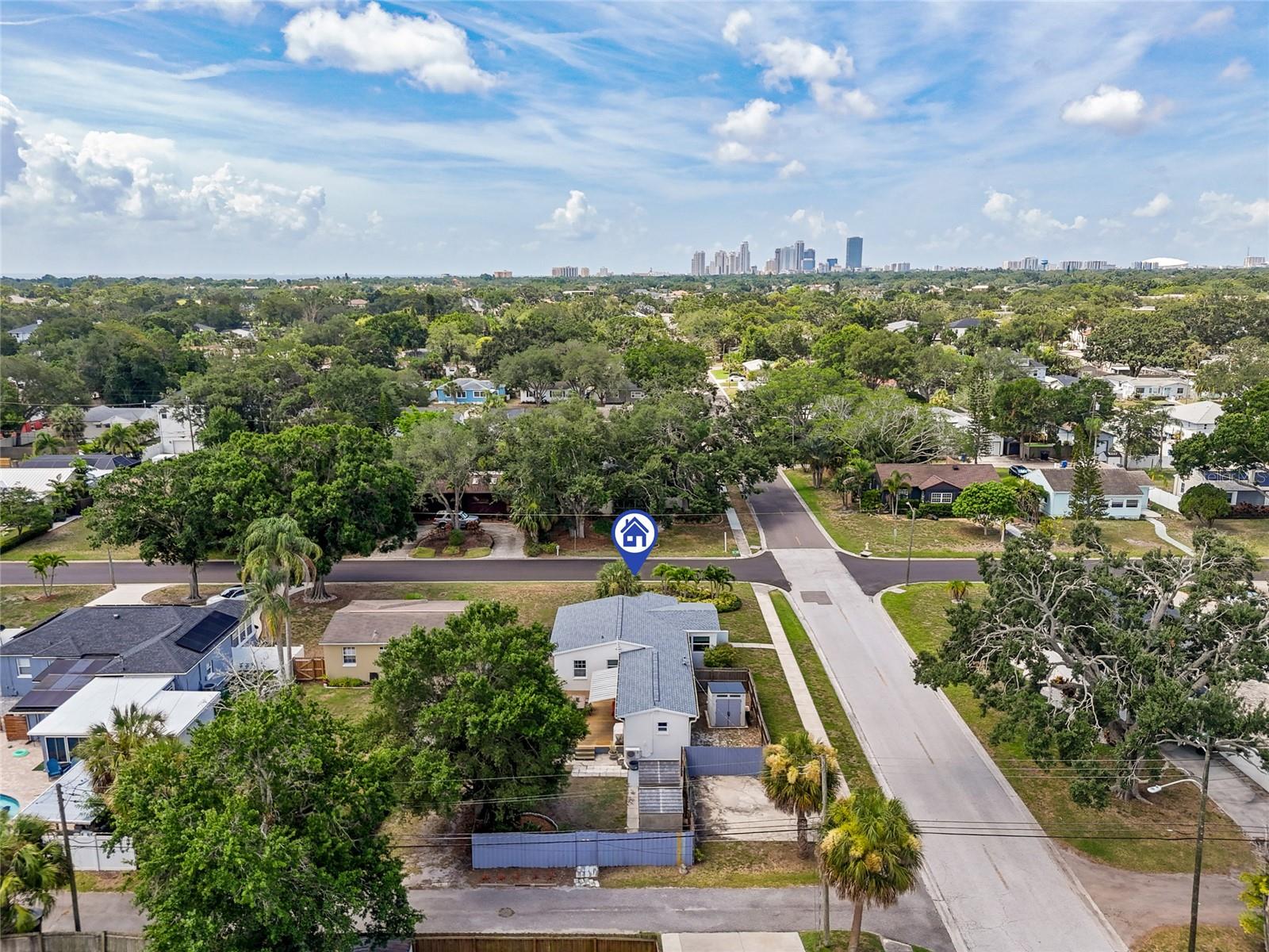 Amazing location within minutes to downtown St. Petersburg and walking distance to local parks, boat and kayak launches, local dining and more!