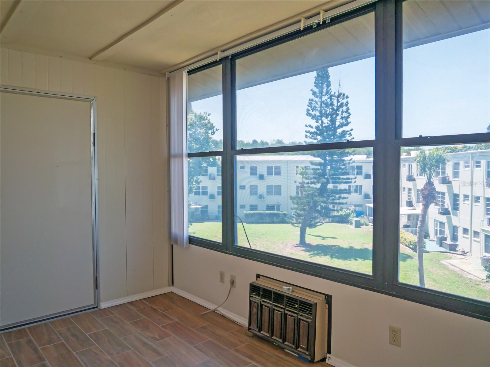 Enclosed FL room